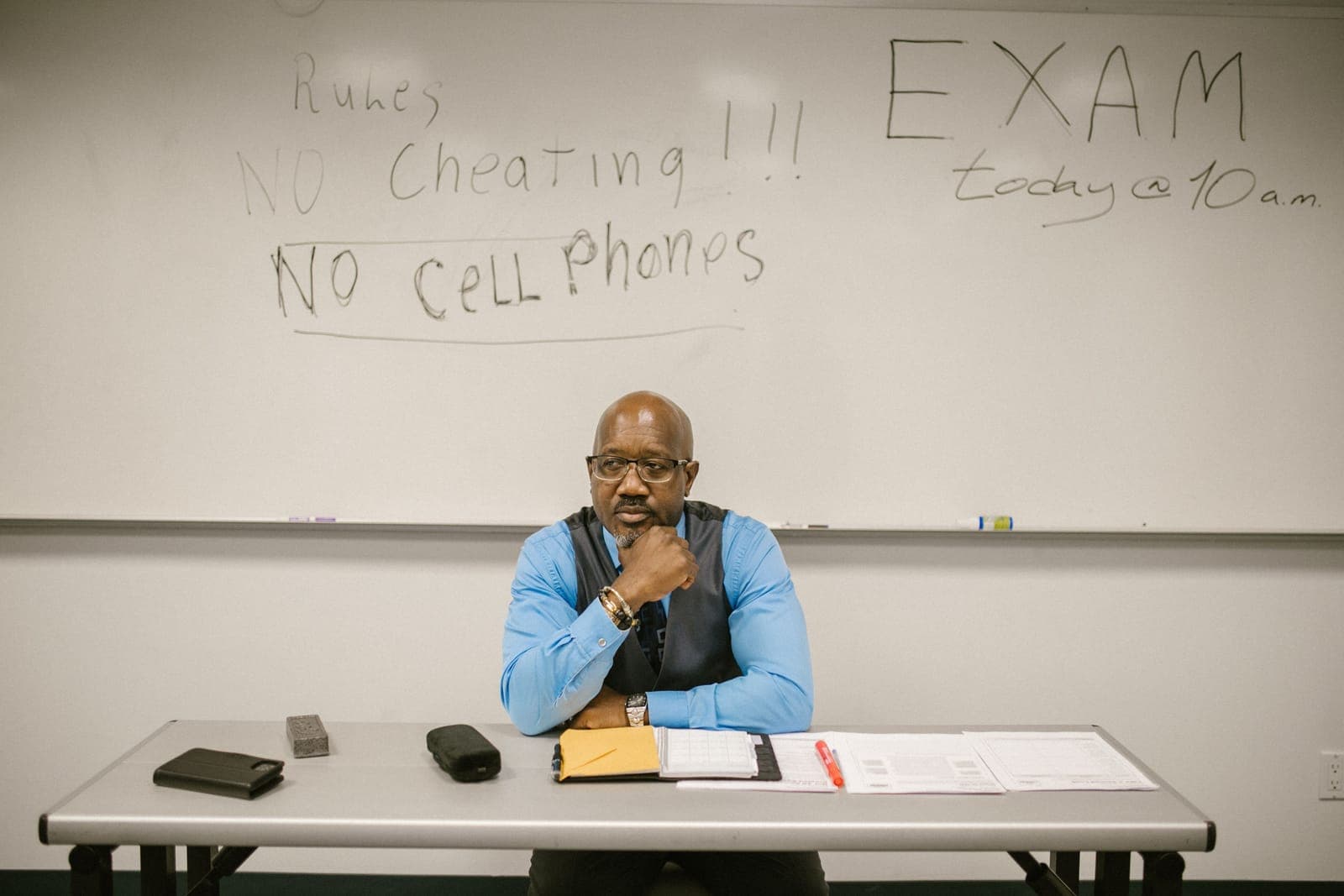 Lecturers collaborating